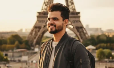 15 Best Profile Photo Prompts for Stunning Pictures in Different Backgrounds & Places